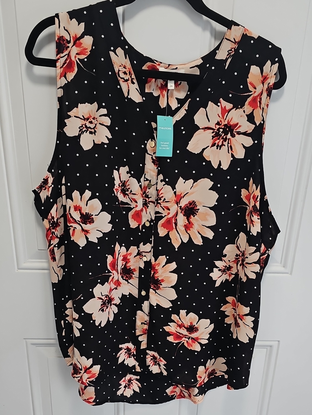 Maurices Black Floral Button-Front Sleeveless Top